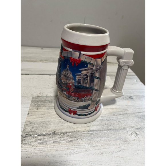 Vintage 2000 Holiday at the Capitol 2001 Budweiser Holiday Stein - Picture 1 of 4